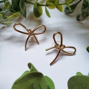 Gold Metal Ribbon Earrings